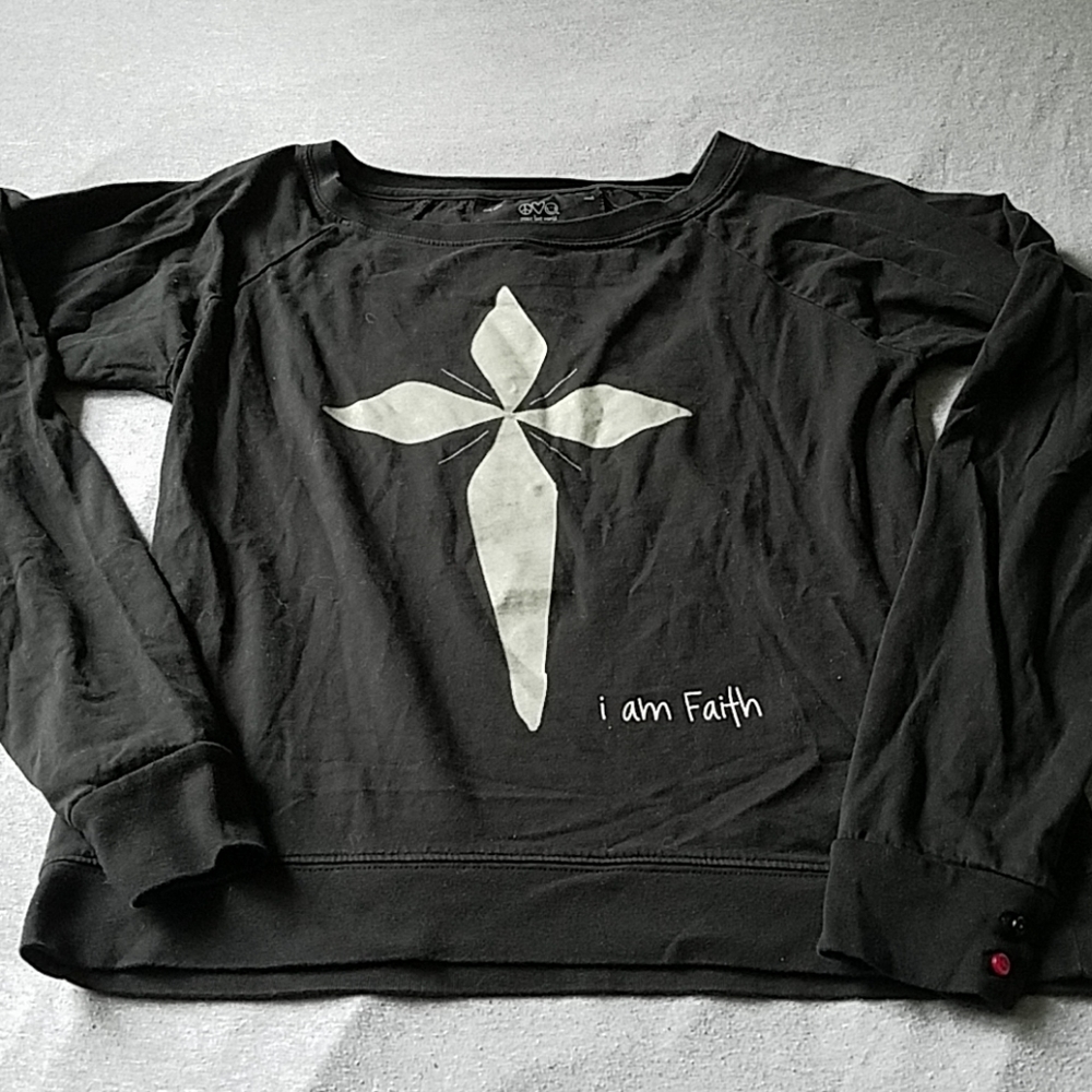 Gently Used Peace Love World Faith L/S Size S